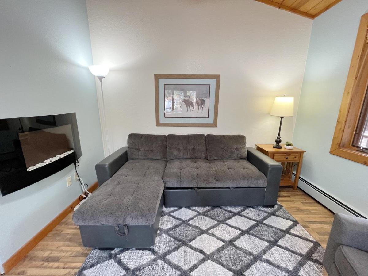 Cabin A Suite Bed And Breakfast วูดแลนด์พาร์ค ภายนอก รูปภาพ